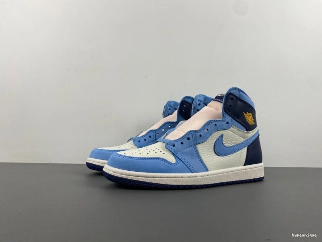 HYPE in Jordan First Flight OG WMNS FD2596-400 High Air 1 0805